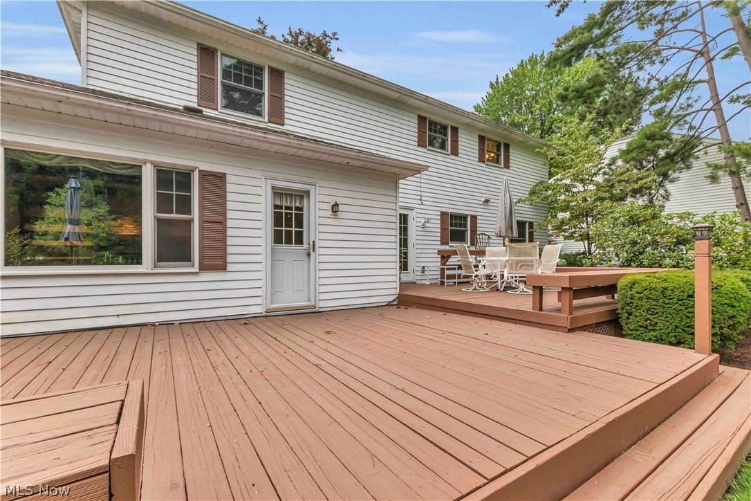 29480 Goulders Green Bay Village OH 44140