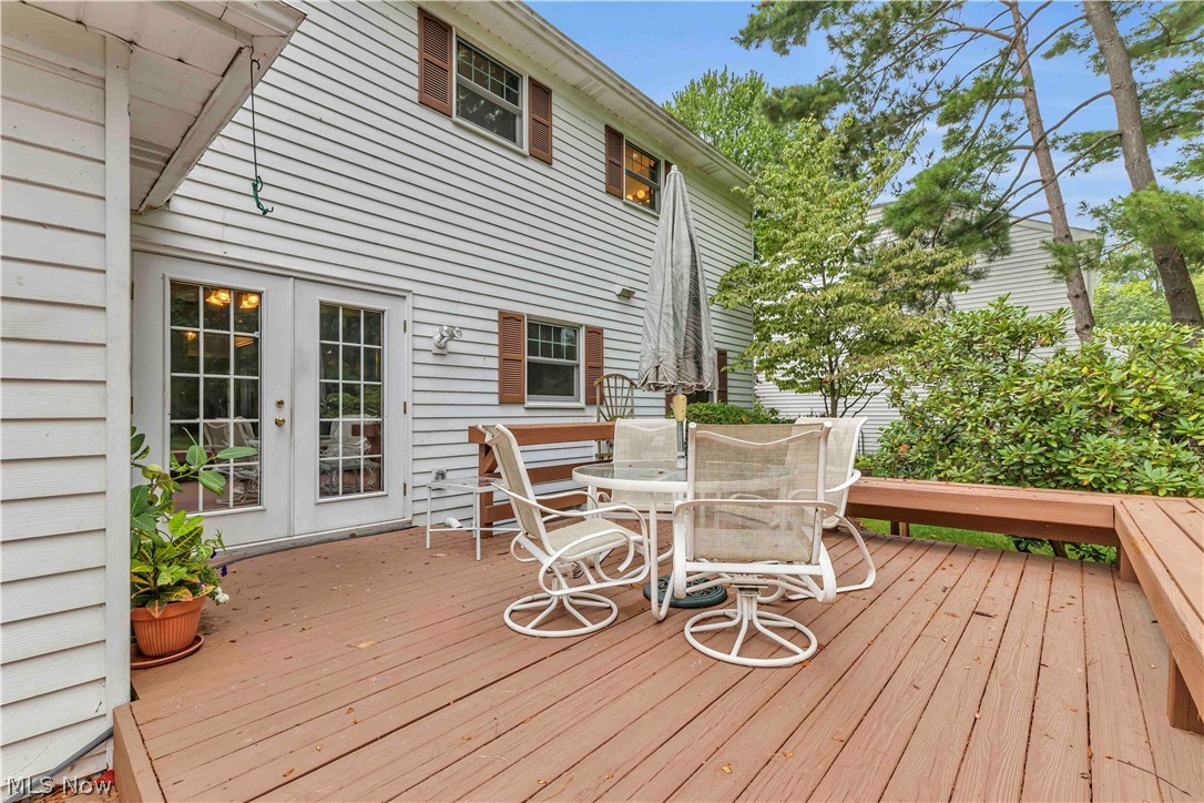 29480 Goulders Green Bay Village OH 44140