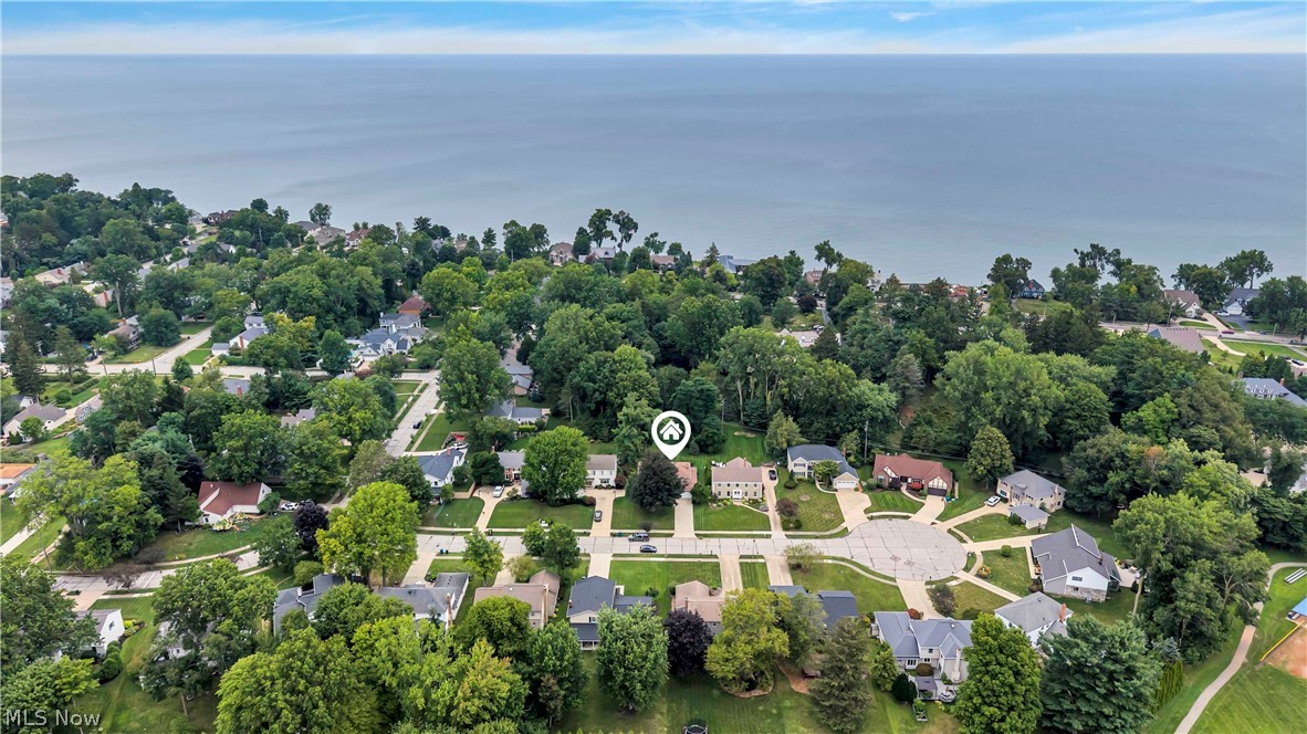 29480 Goulders Green Bay Village OH 44140
