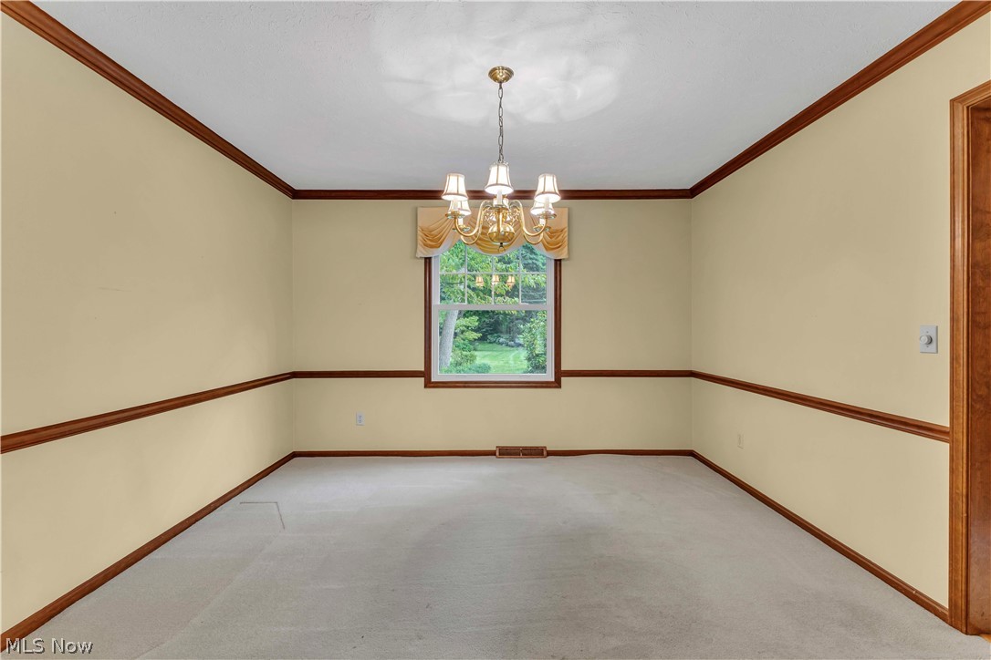 29480 Goulders Green Bay Village OH 44140
