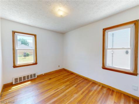29148 Barjode Road Willowick OH 44095