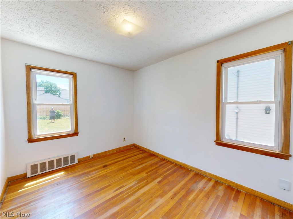 29148 Barjode Road Willowick OH 44095