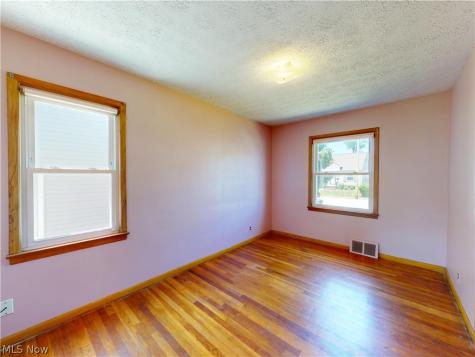 29148 Barjode Road Willowick OH 44095