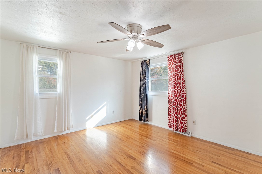 5283 Hickory Drive Lyndhurst OH 44124