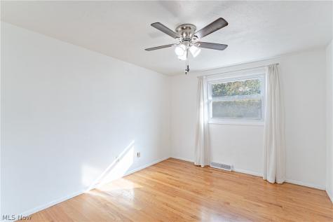 5283 Hickory Drive Lyndhurst OH 44124