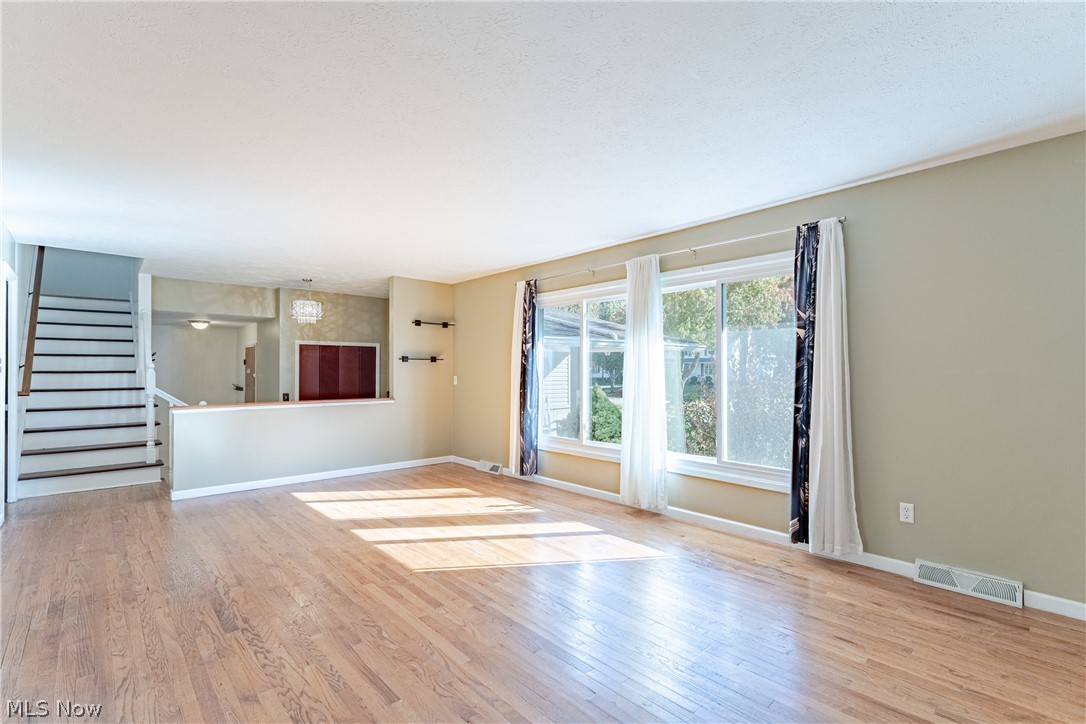 5283 Hickory Drive Lyndhurst OH 44124