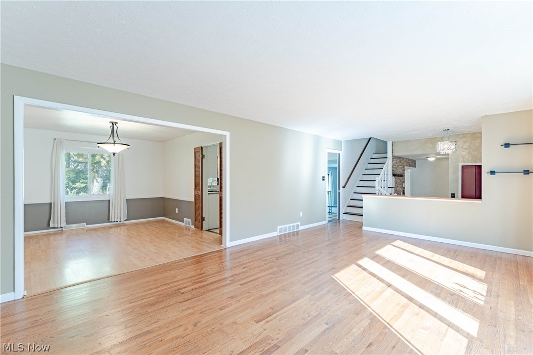 5283 Hickory Drive Lyndhurst OH 44124