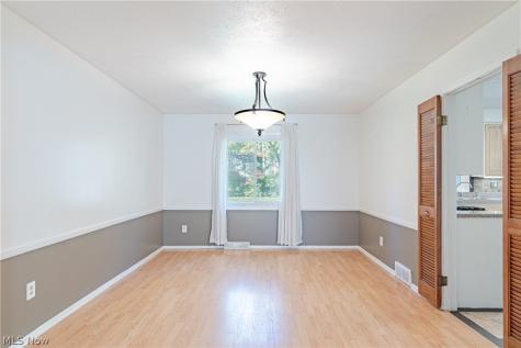 5283 Hickory Drive Lyndhurst OH 44124