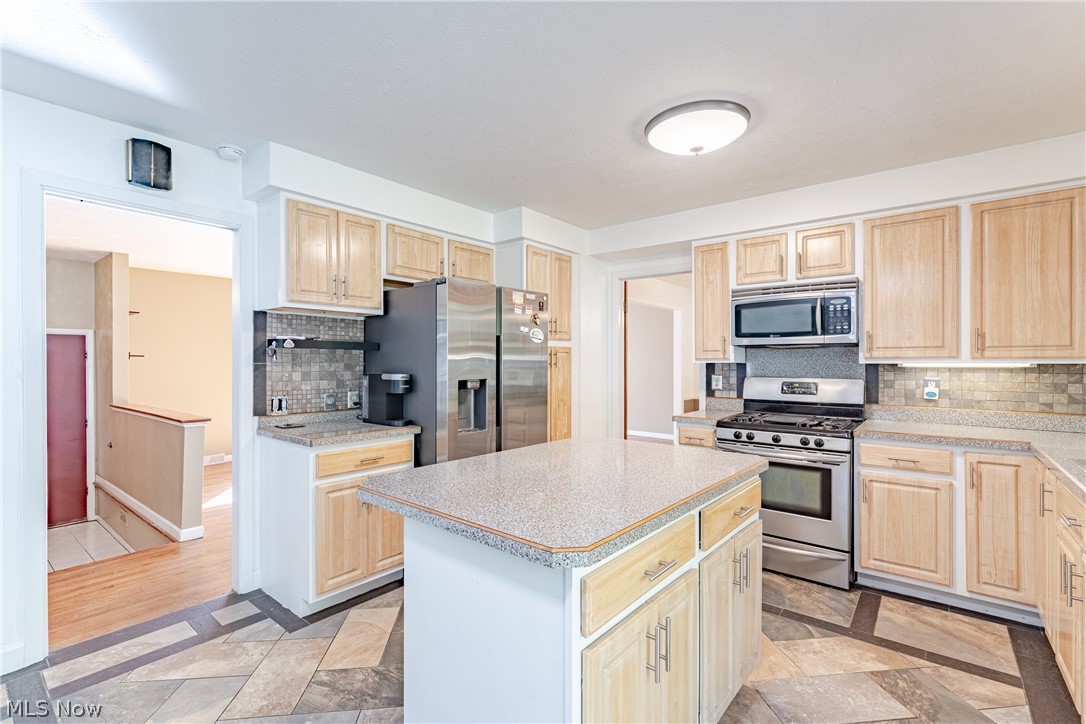 5283 Hickory Drive Lyndhurst OH 44124