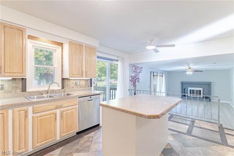 5283 Hickory Drive Lyndhurst OH 44124