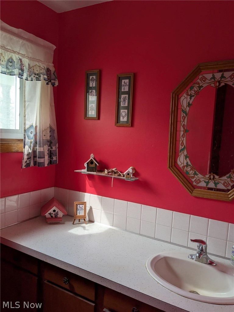 752 Leeman Drive Akron OH 44319