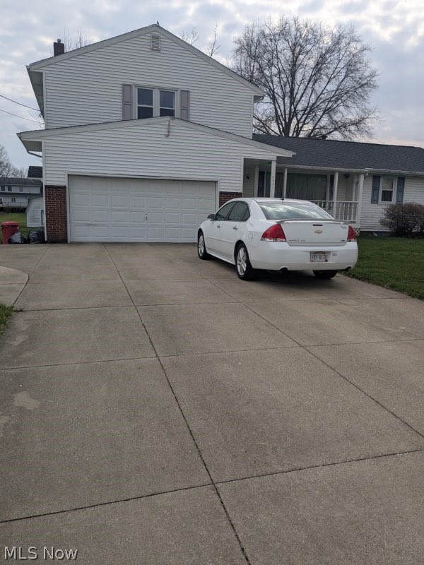 752 Leeman Drive Akron OH 44319