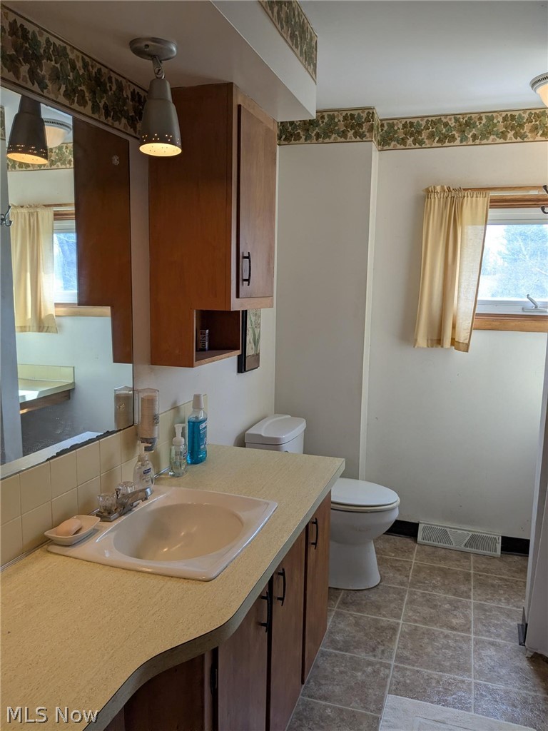 752 Leeman Drive Akron OH 44319