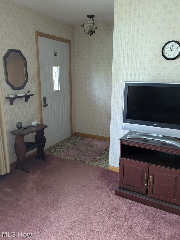 752 Leeman Drive Akron OH 44319