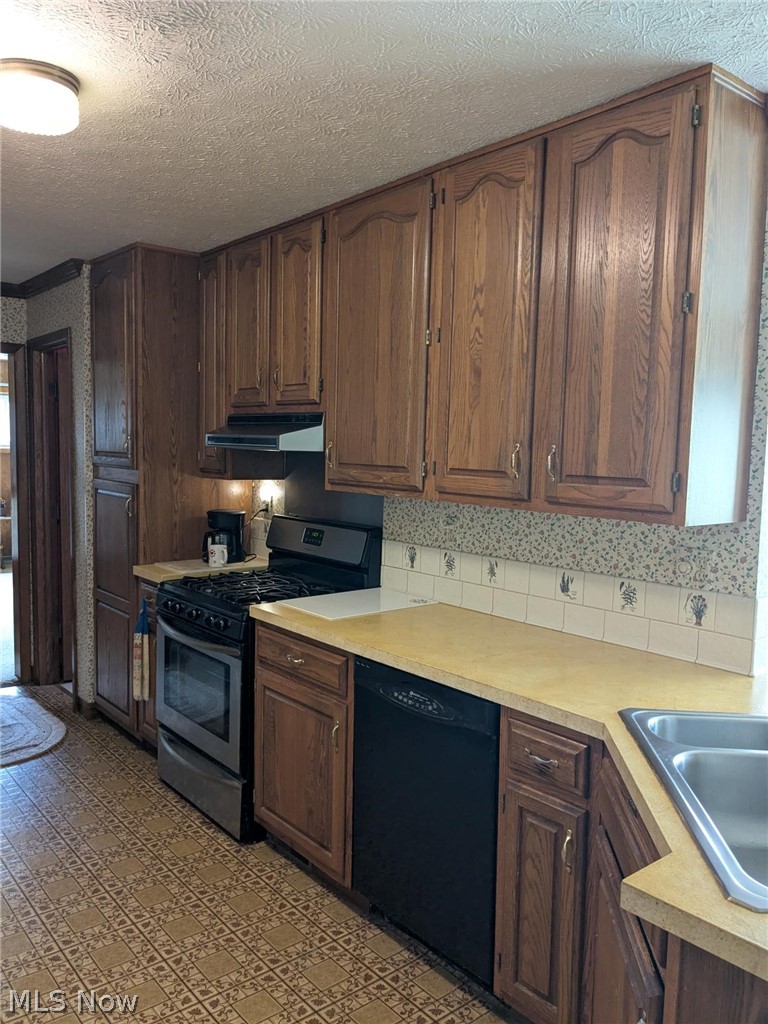 752 Leeman Drive Akron OH 44319