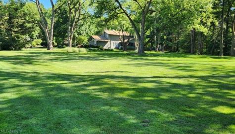 2025 Lyndway Road Lyndhurst OH 44121