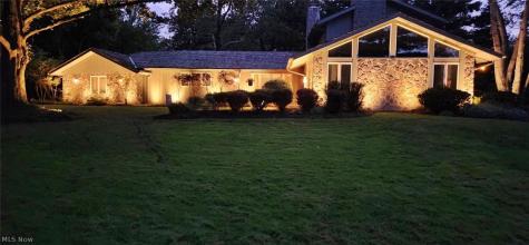 2025 Lyndway Road Lyndhurst OH 44121