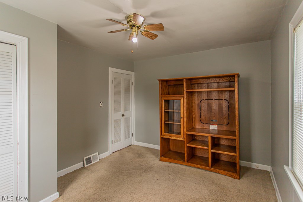 294 West Street East Palestine OH 44413