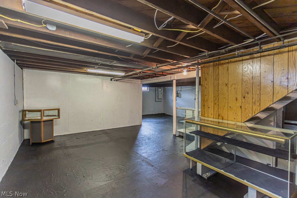 294 West Street East Palestine OH 44413