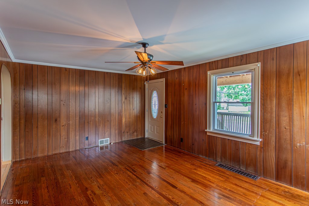 294 West Street East Palestine OH 44413