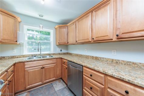 3516 Meadowbrook Boulevard Cleveland Heights OH 44118