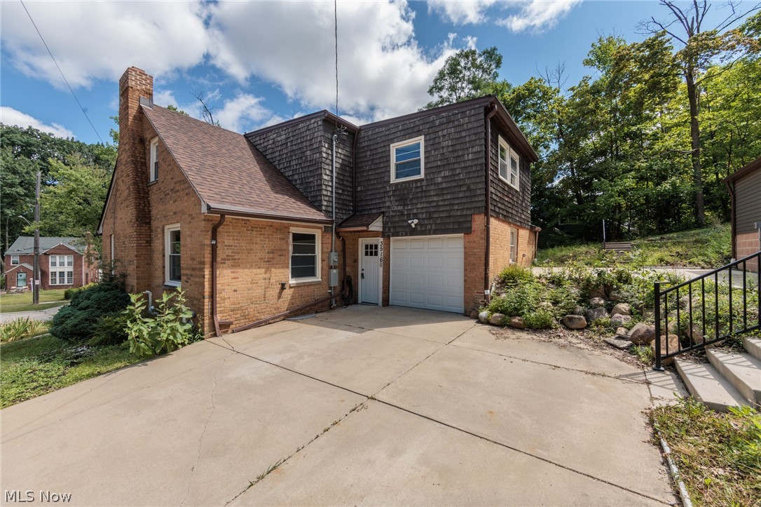 3516 Meadowbrook Boulevard Cleveland Heights OH 44118