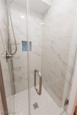 3516 Meadowbrook Boulevard Cleveland Heights OH 44118