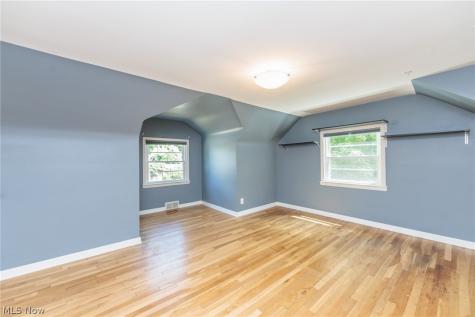 3516 Meadowbrook Boulevard Cleveland Heights OH 44118