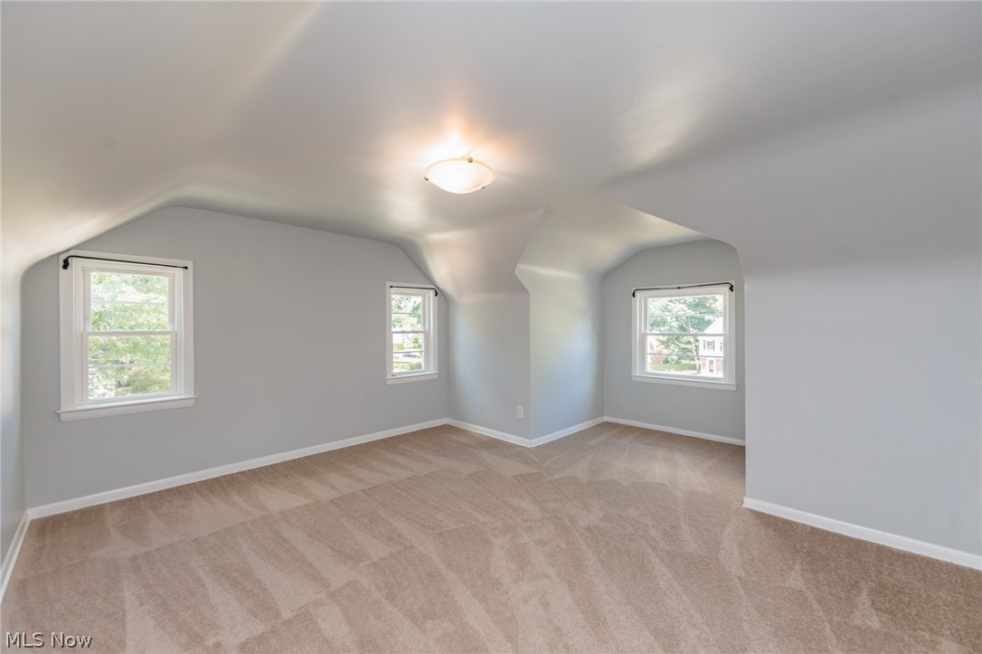 3516 Meadowbrook Boulevard Cleveland Heights OH 44118