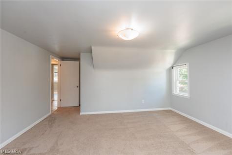 3516 Meadowbrook Boulevard Cleveland Heights OH 44118