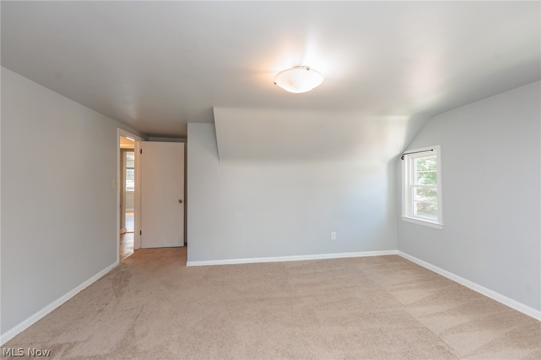 3516 Meadowbrook Boulevard Cleveland Heights OH 44118
