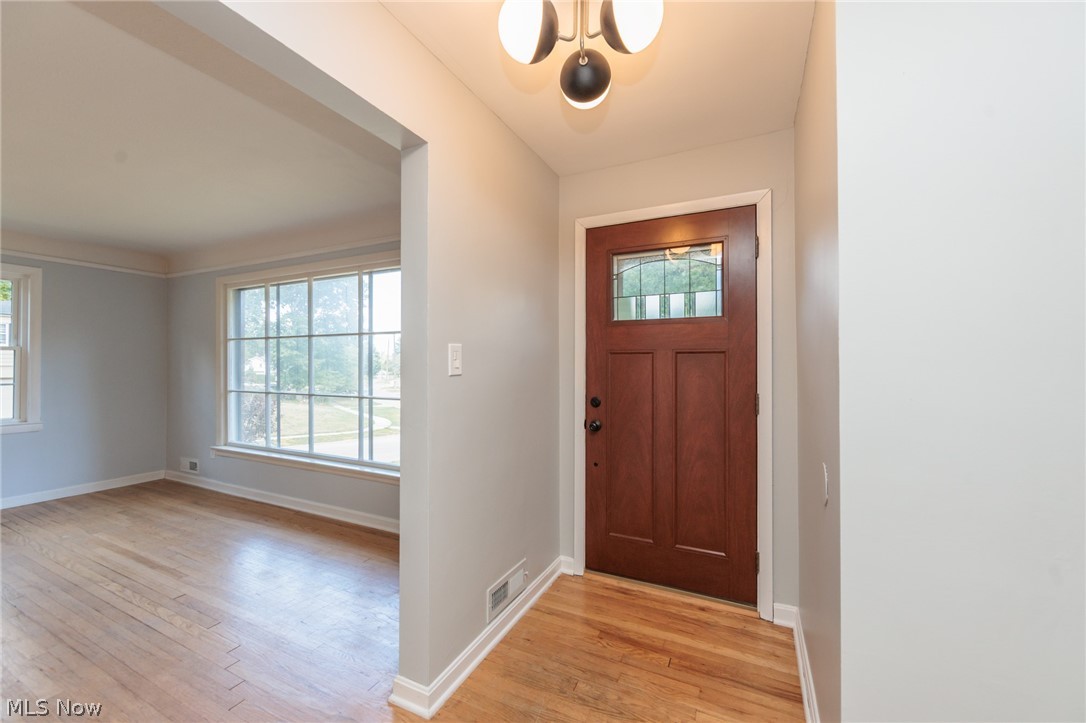 3516 Meadowbrook Boulevard Cleveland Heights OH 44118