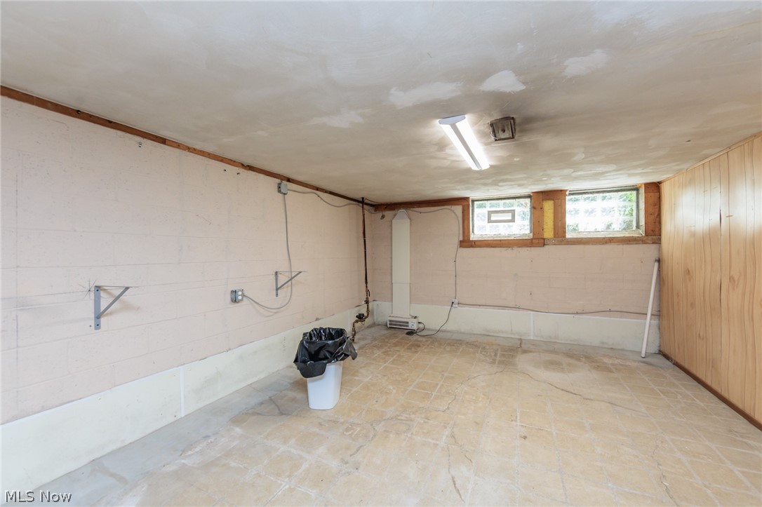 3516 Meadowbrook Boulevard Cleveland Heights OH 44118