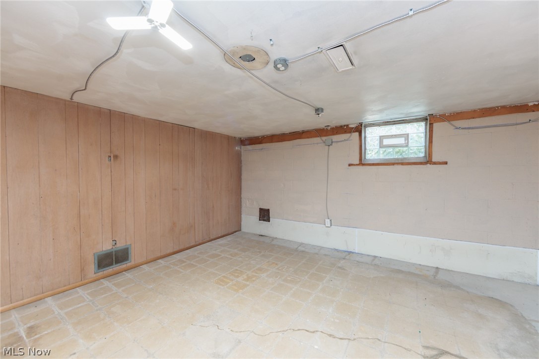 3516 Meadowbrook Boulevard Cleveland Heights OH 44118