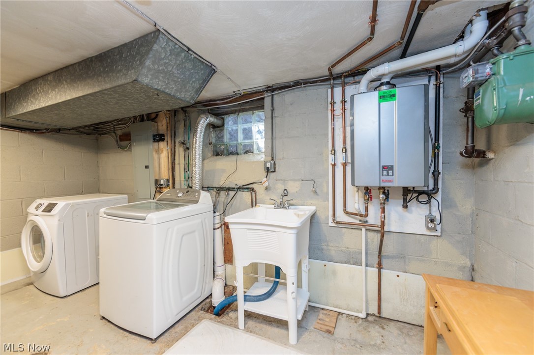 3516 Meadowbrook Boulevard Cleveland Heights OH 44118