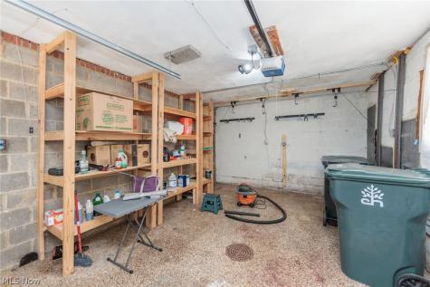 3516 Meadowbrook Boulevard Cleveland Heights OH 44118