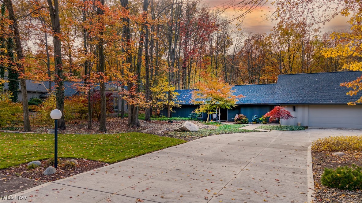 21791 Meadows Edge Lane Strongsville OH 44149