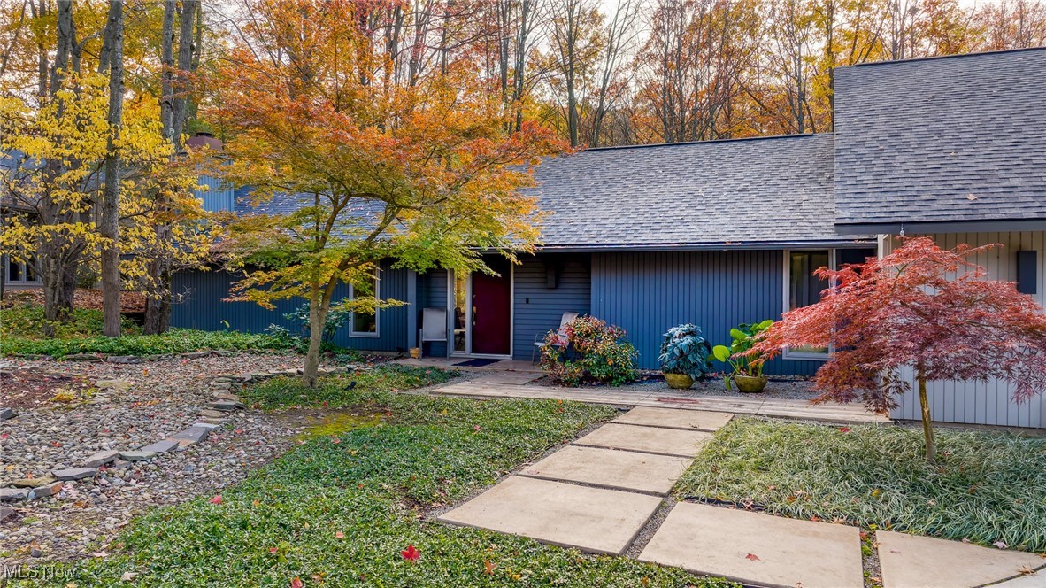 21791 Meadows Edge Lane Strongsville OH 44149