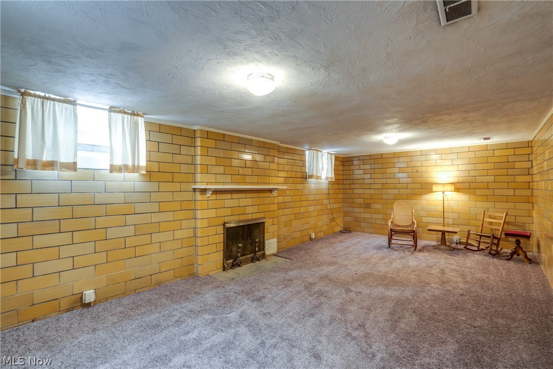 201 E 12th Street Dover OH 44622