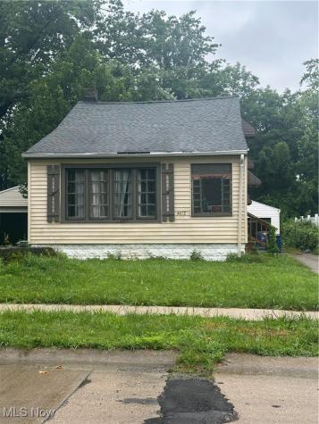 4412 E 142nd Street Cleveland OH 44128