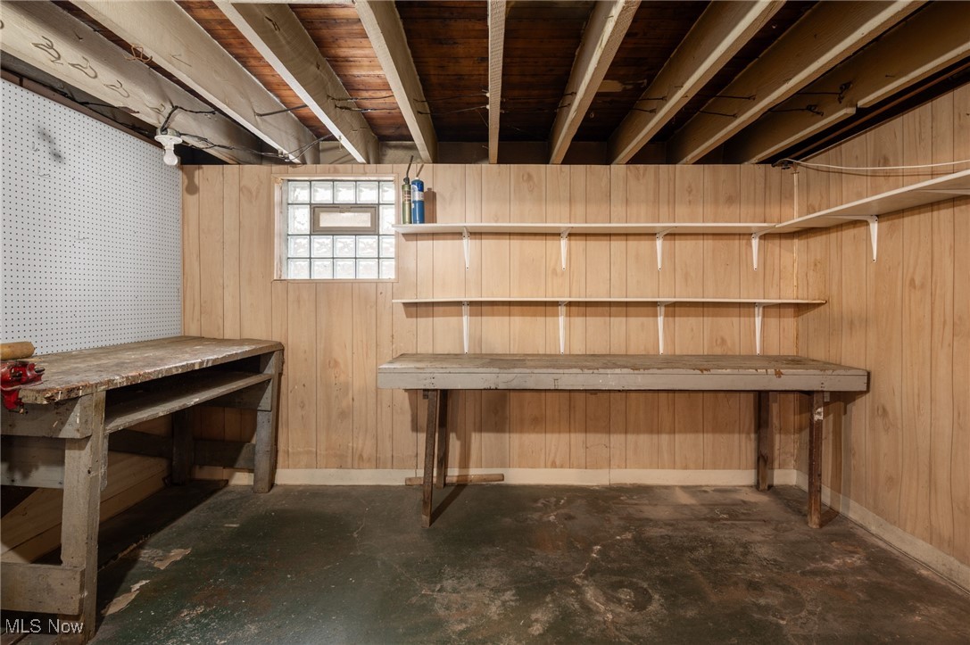 1669 Robinwood Avenue Lakewood OH 44107