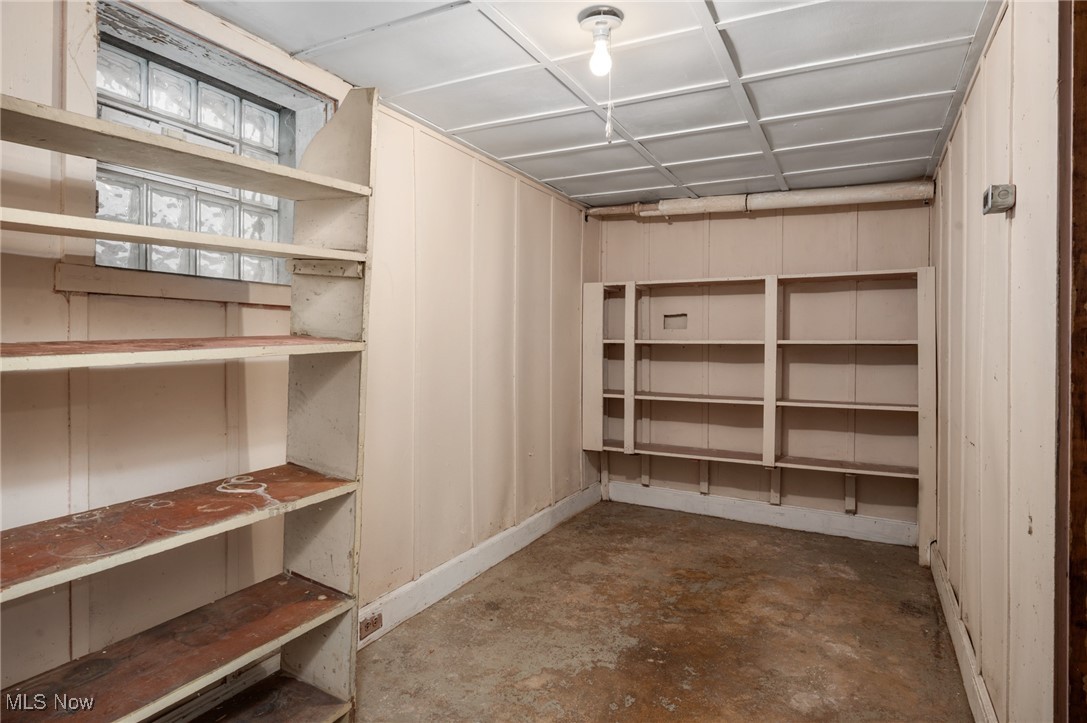 1669 Robinwood Avenue Lakewood OH 44107