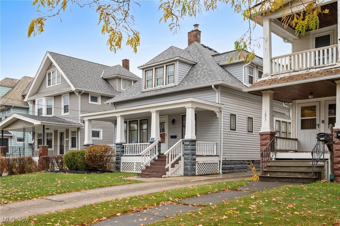 1669 Robinwood Avenue Lakewood OH 44107