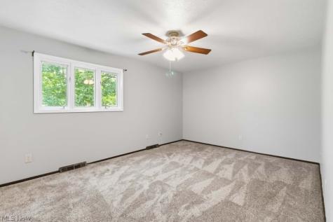 6741 Duneden Avenue Solon OH 44139