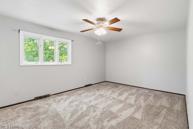 6741 Duneden Avenue Solon OH 44139