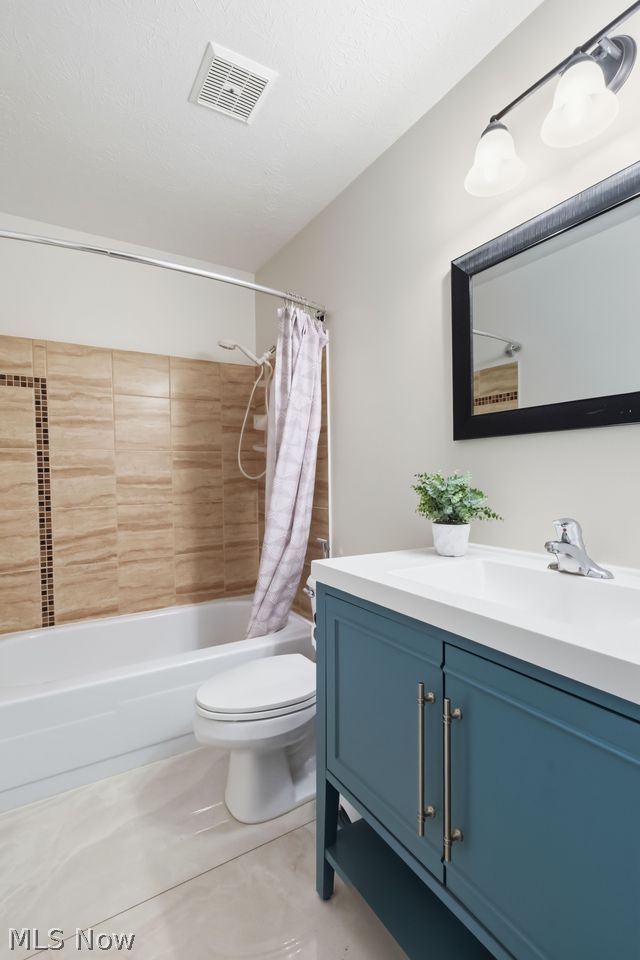 6741 Duneden Avenue Solon OH 44139