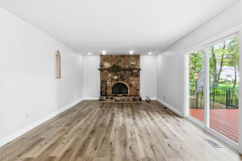 6741 Duneden Avenue Solon OH 44139