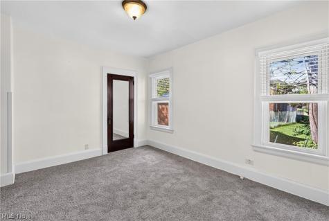 3915 Howard Street Youngstown OH 44512