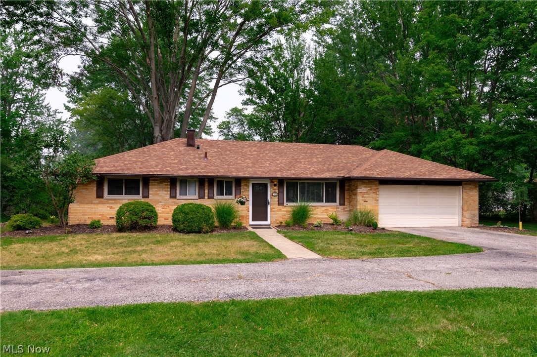 33 Oviatt Drive Northfield OH 44067