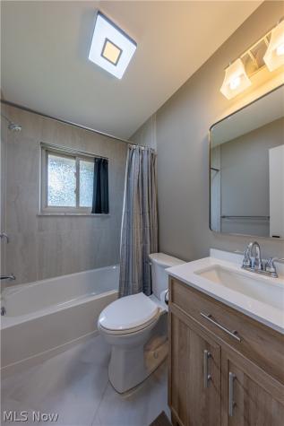 33 Oviatt Drive Northfield OH 44067